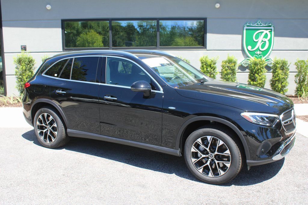 Certified 2025 Mercedes-Benz GLC 350e image 2