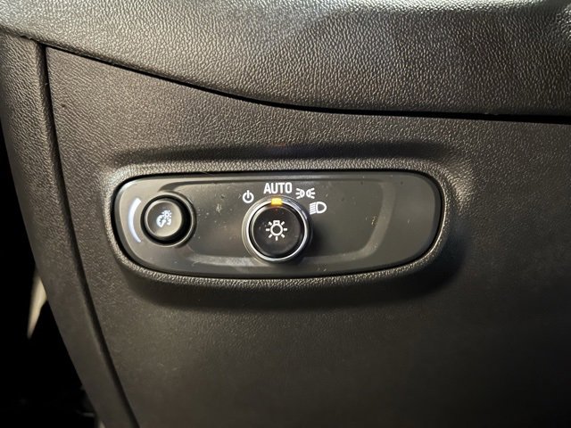 Used 2022 Chevrolet Equinox LT image 36