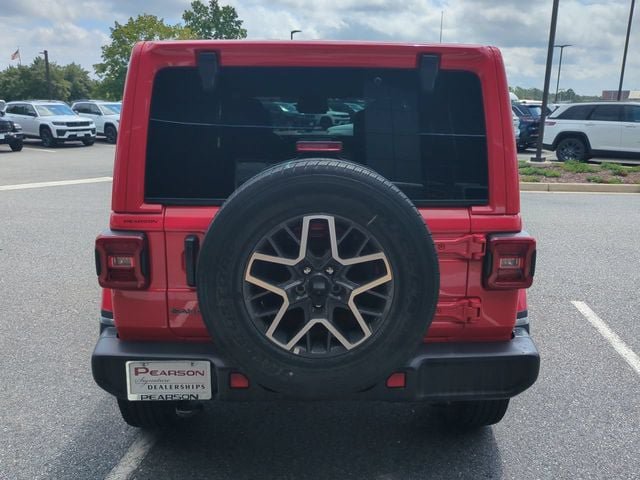 Used 2026 Jeep Wrangler Unlimited Sahara AWD/4WD image 5