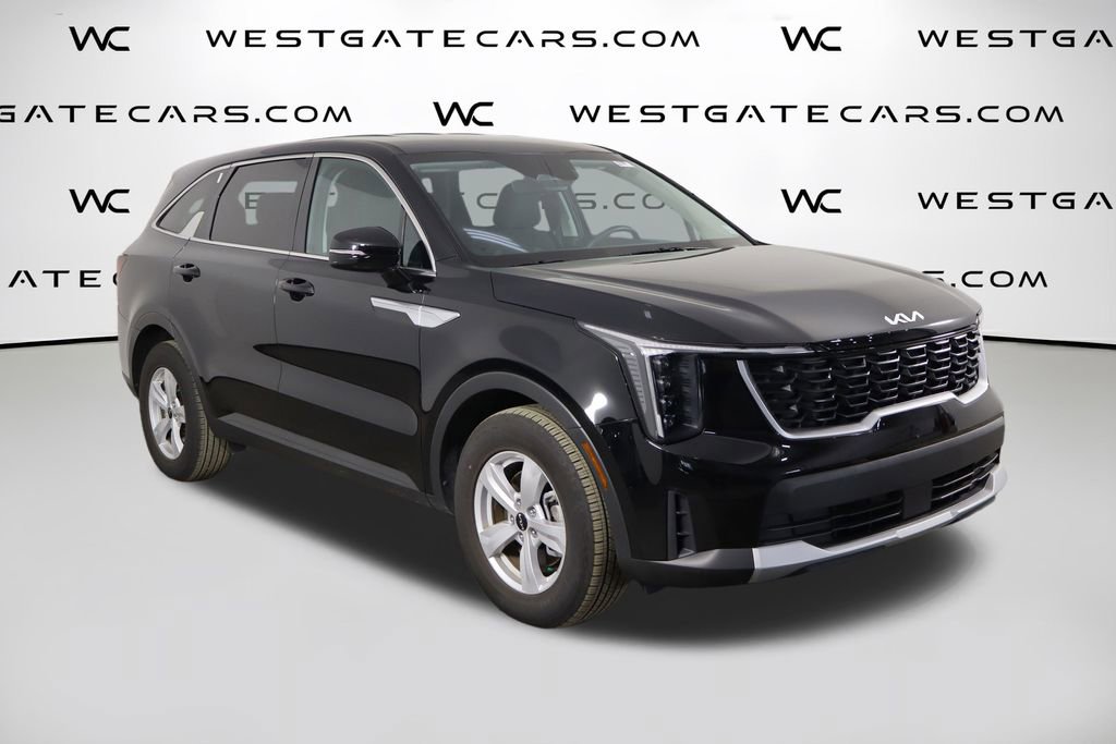 Used 2025 Kia Sorento LX image 43