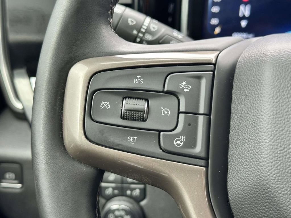 Used 2024 Chevrolet Silverado 2500 High Country image 14