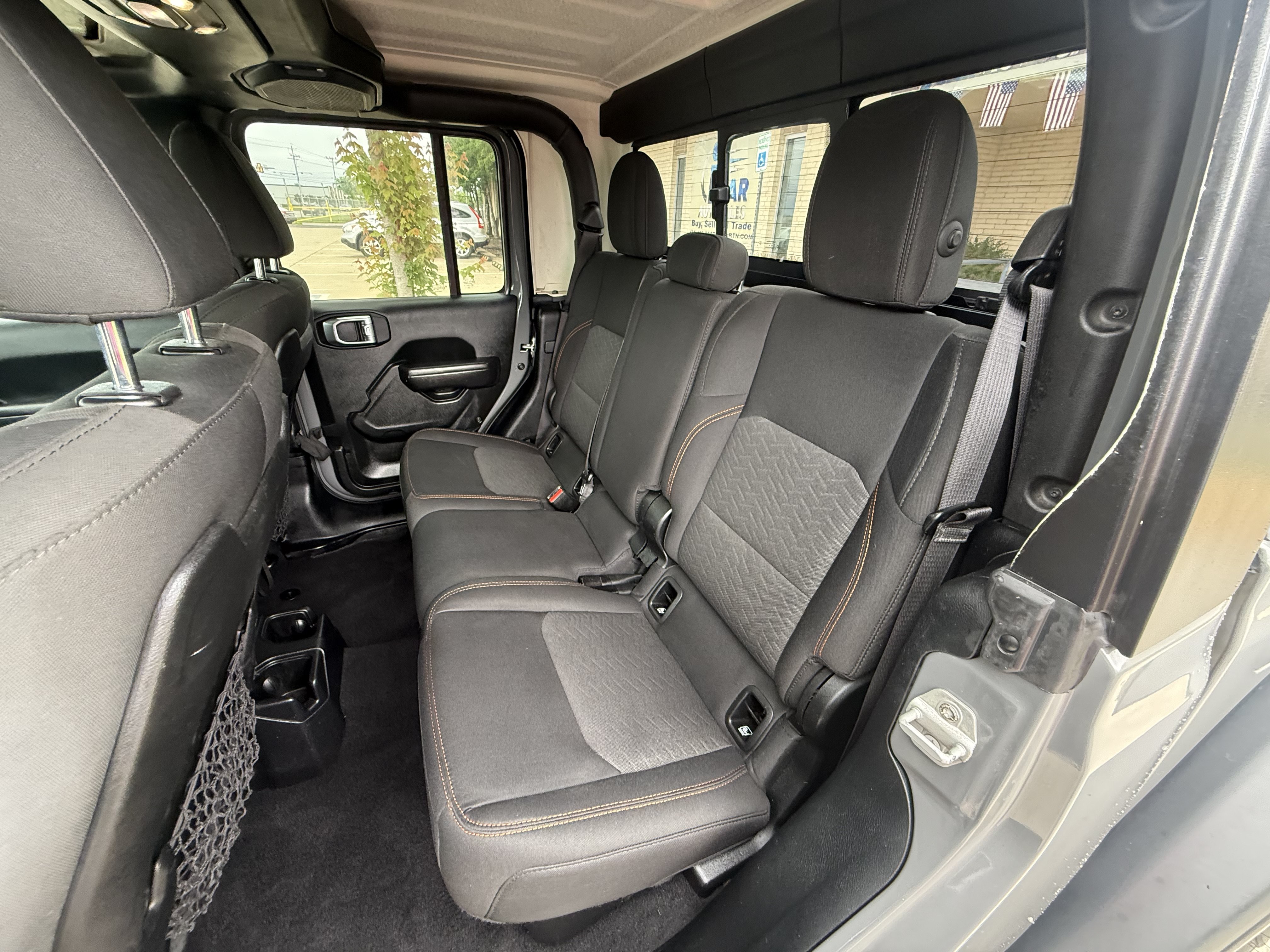 Used 2021 Jeep Gladiator Mojave w/ Trailer Tow Package AWD/4WD image 10