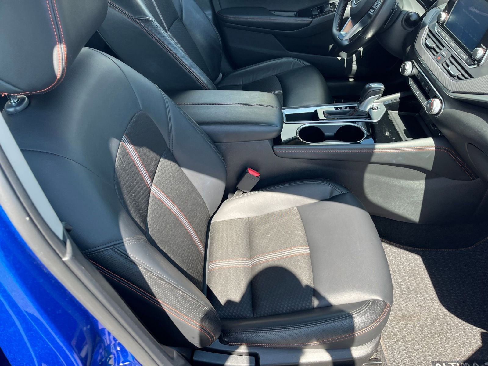Used 2025 Nissan Altima 2.5 SR FWD image 37