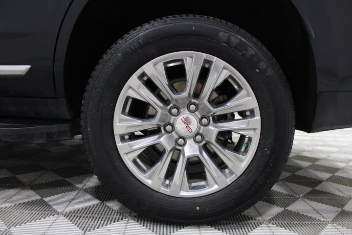 Used 2023 GMC Yukon Denali AWD/4WD image 45