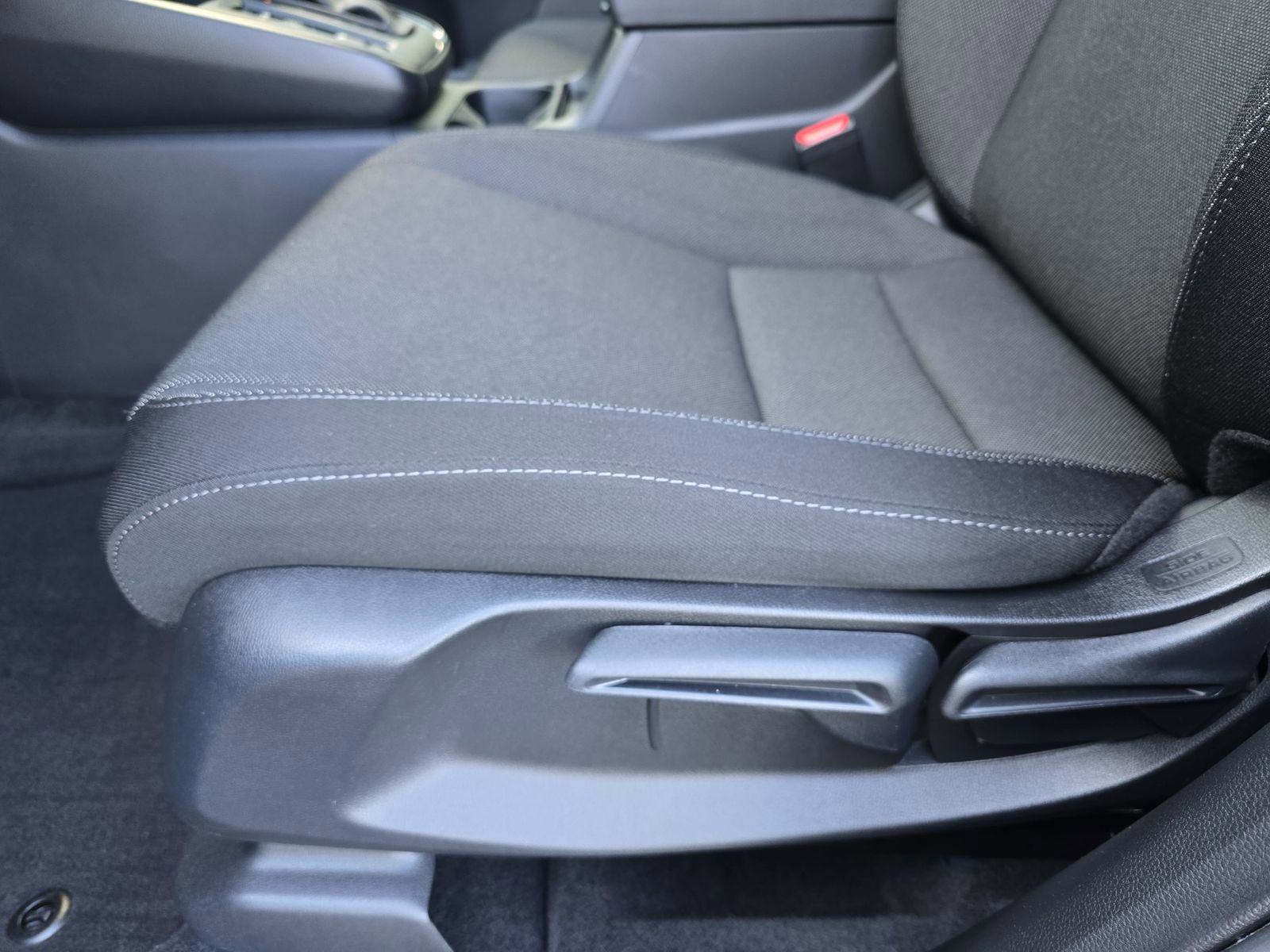 Certified 2025 Honda CR-V LX image 30