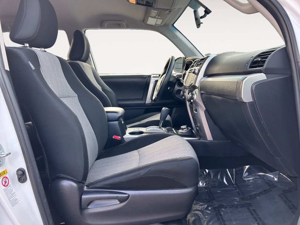 Used 2016 Toyota 4Runner SR5 image 10