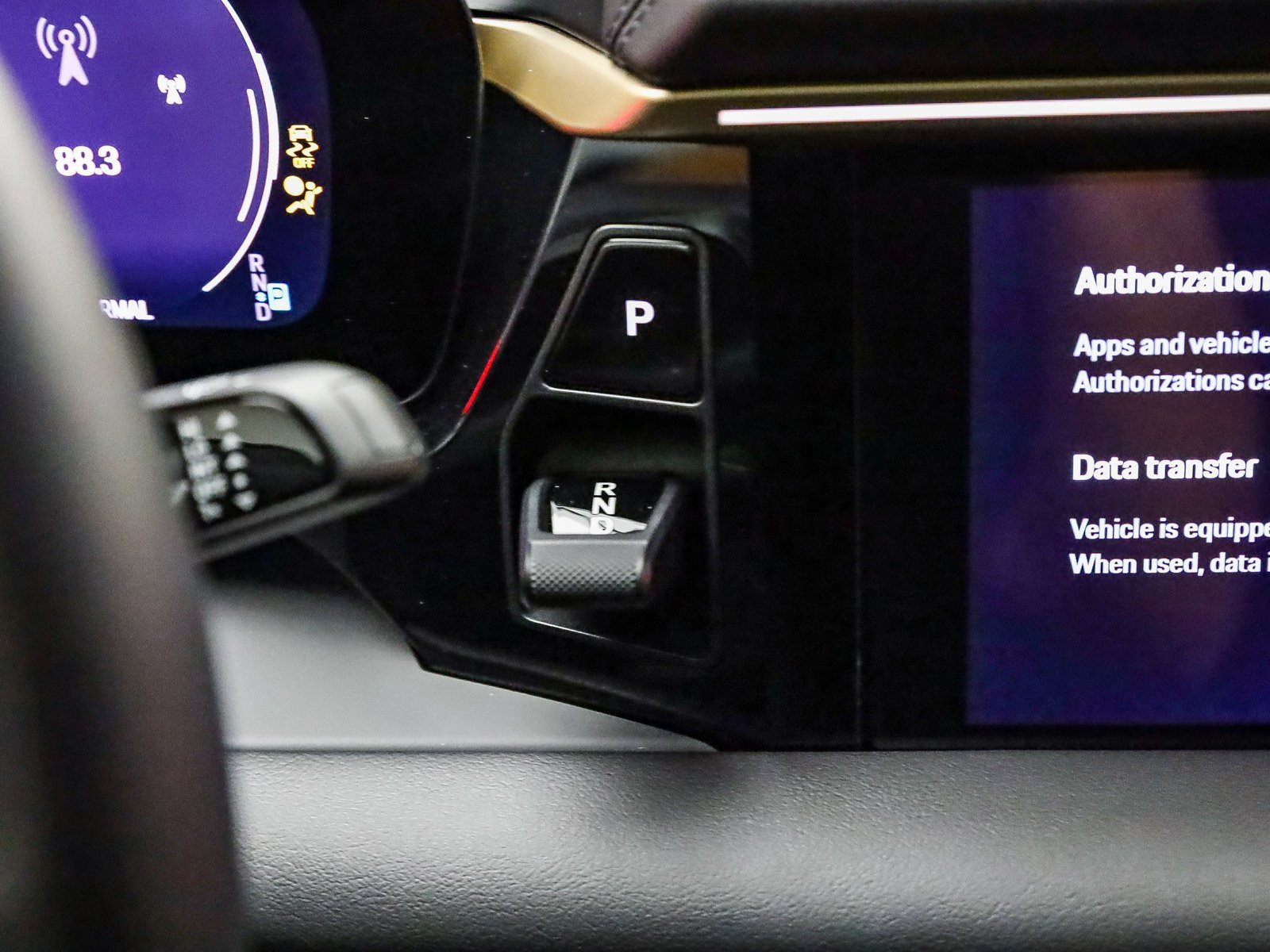 Used 2025 Porsche Macan Electric image 28