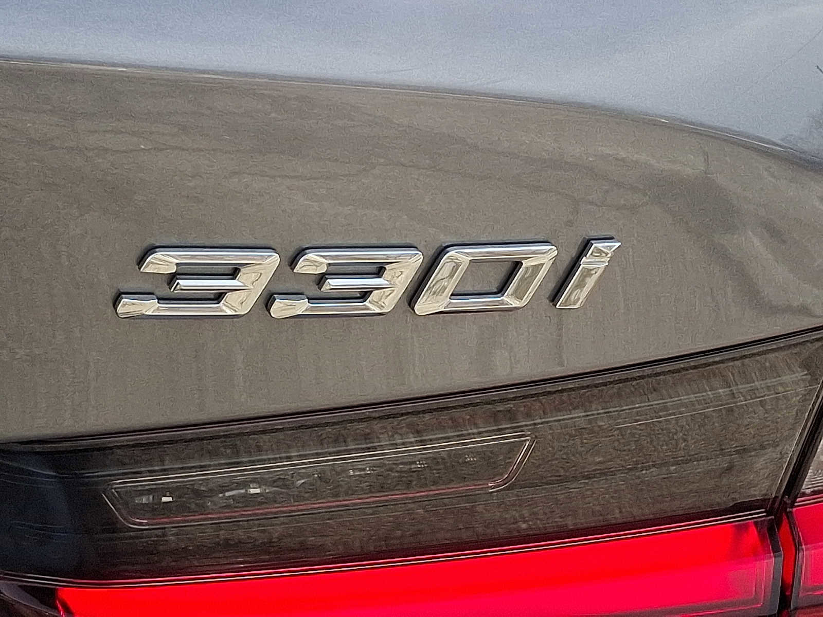 Used 2025 BMW 330i xDrive Sedan w/ M Sport Package image 30