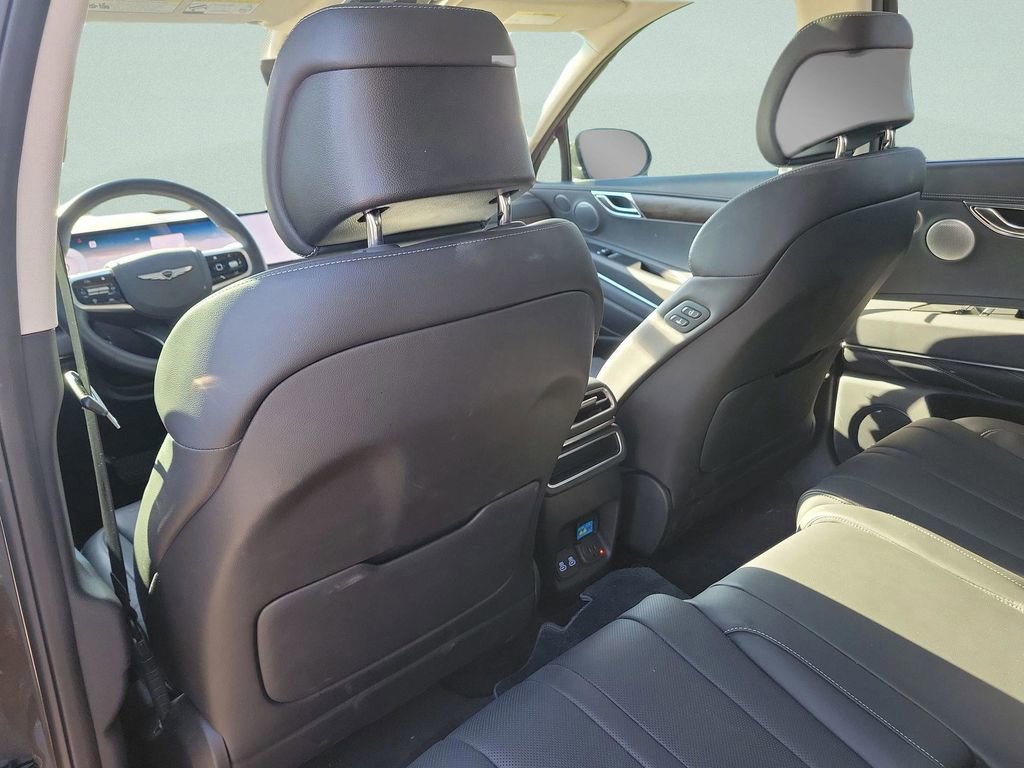 Used 2025 Genesis GV80 2.5T Advanced image 30