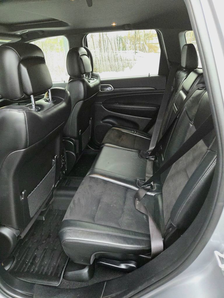 Used 2021 Jeep Grand Cherokee Laredo X image 10