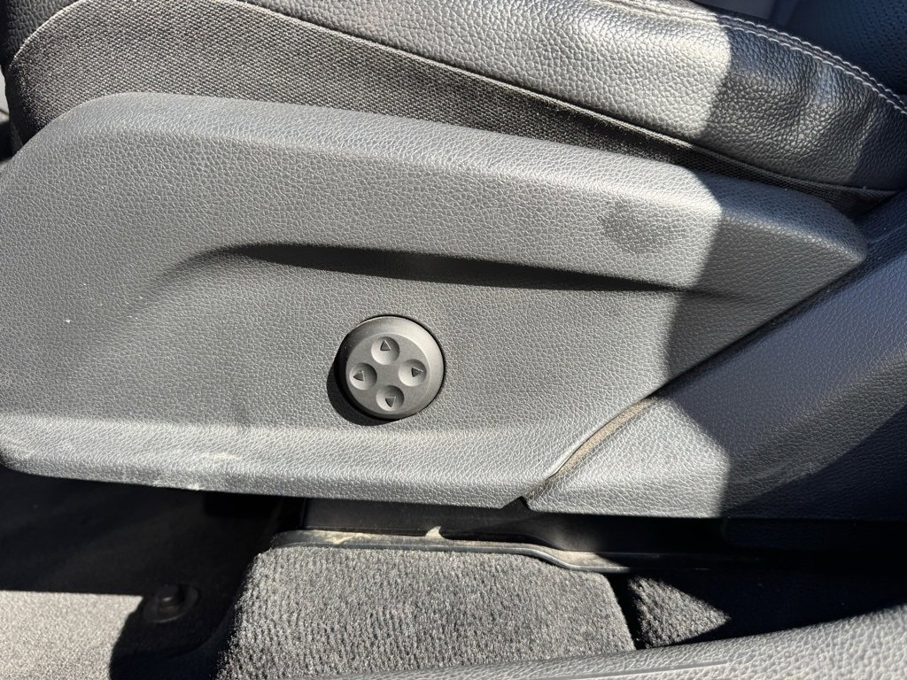 Used 2019 Mercedes-Benz GLC 300 image 14