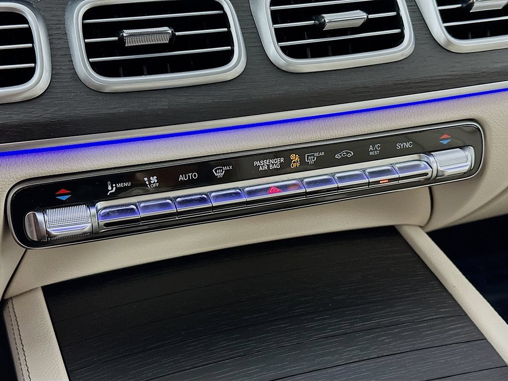 Used 2025 Mercedes-Benz GLS 450 4MATIC image 18