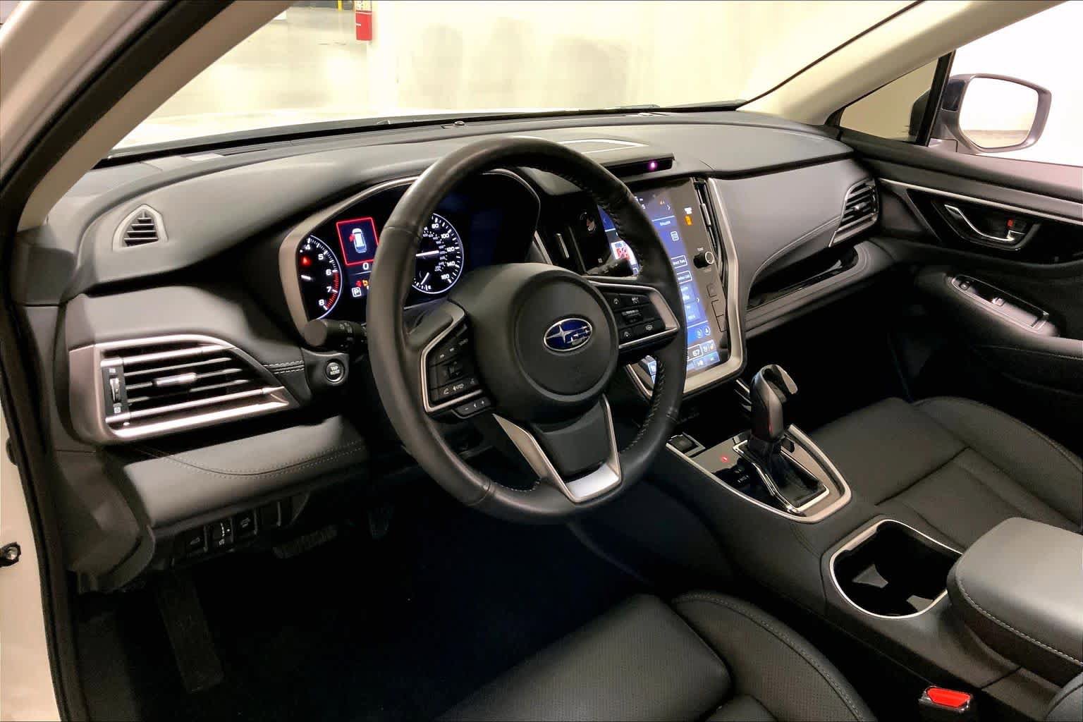 Used 2023 Subaru Outback Touring XT AWD/4WD image 17