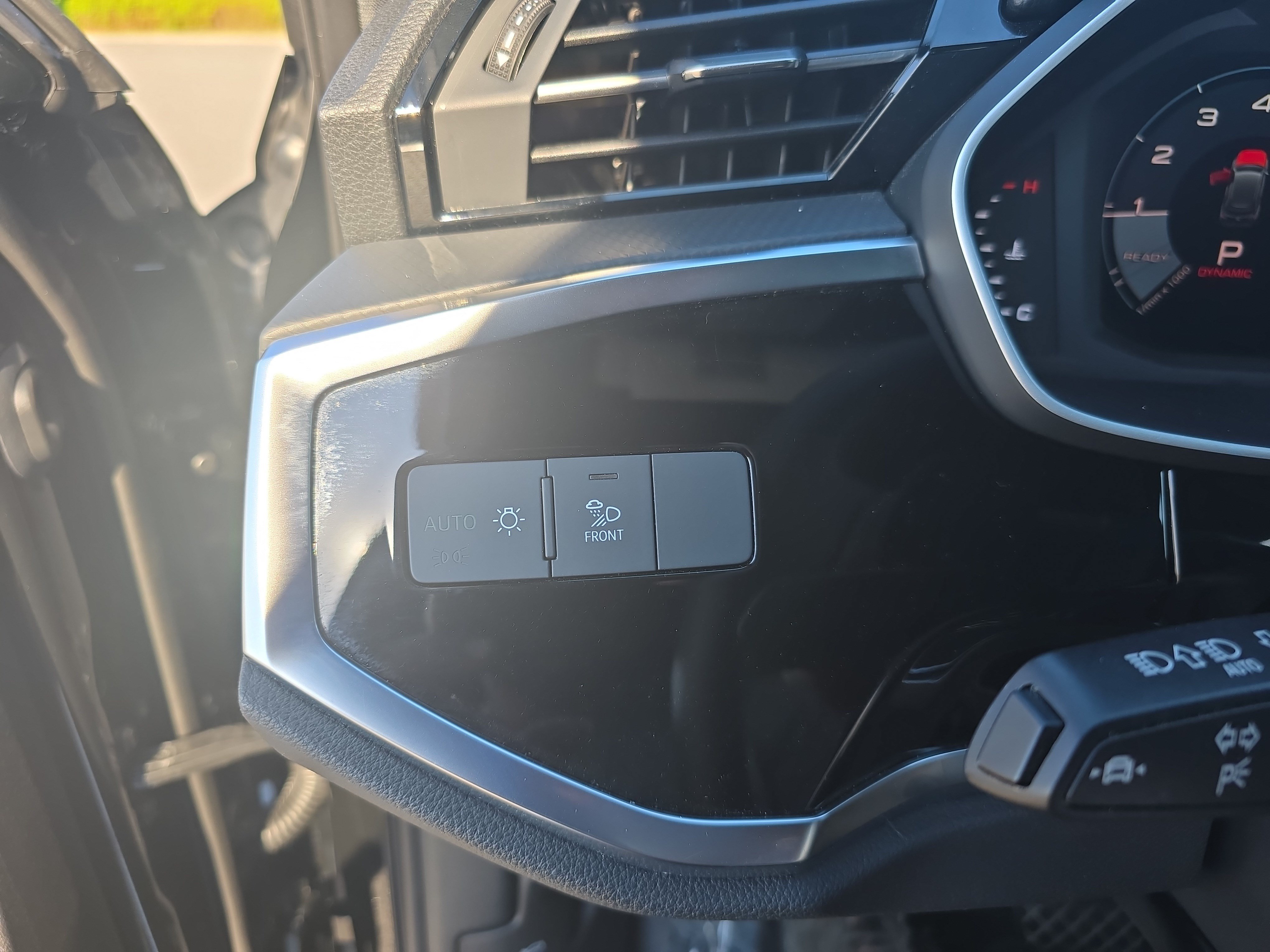 Used 2025 Audi Q3 2.0T Premium AWD/4WD image 22