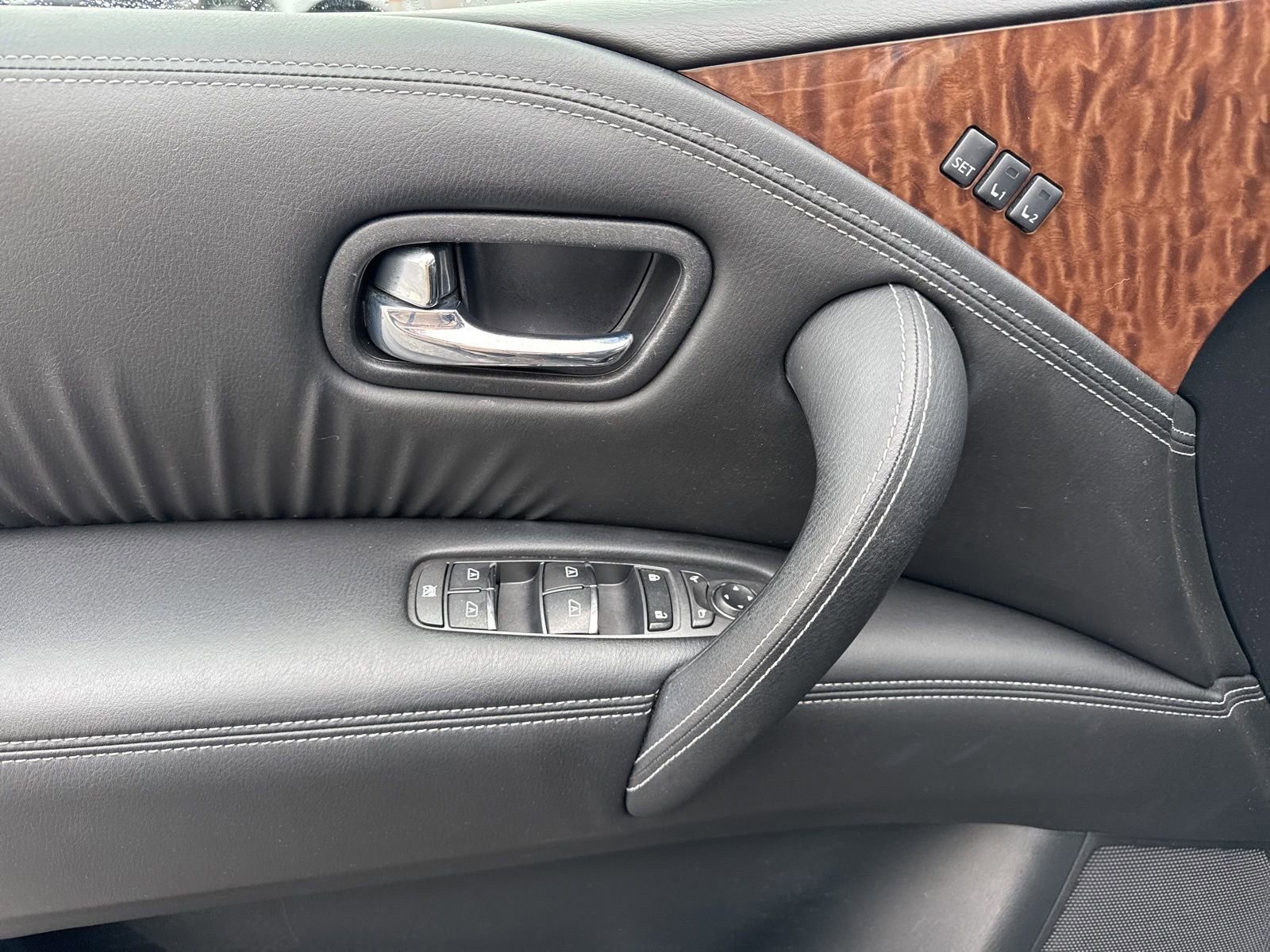 Used 2019 Nissan Armada Platinum w/ Captain's Chairs Package image 21