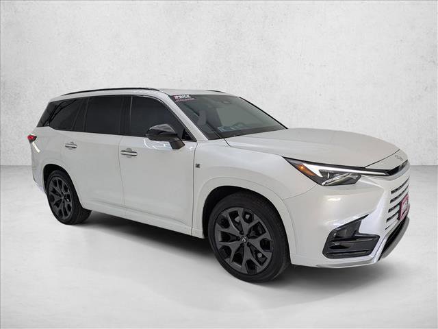 Used 2025 Lexus TX 500h AWD w/ Technology Package image 3