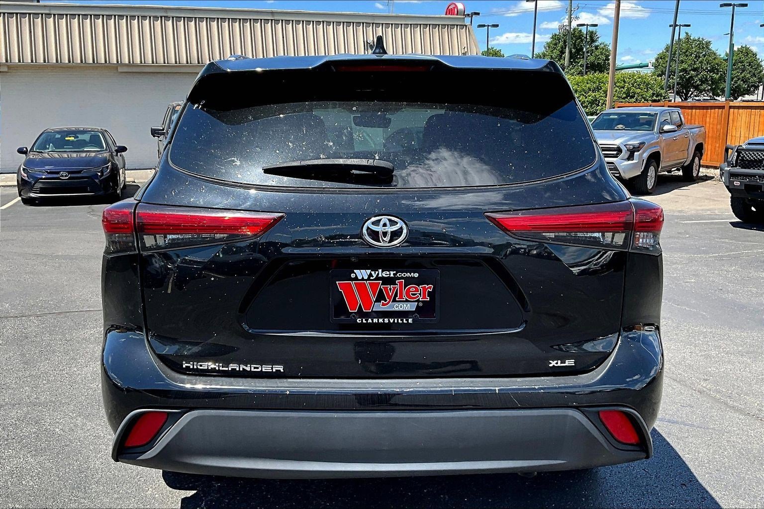 Used 2020 Toyota Highlander XLE FWD image 5