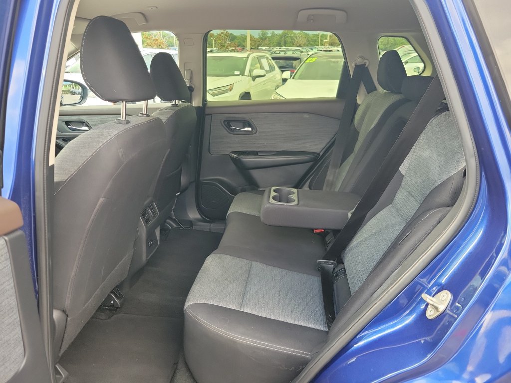 Certified 2023 Nissan Rogue SV FWD image 10
