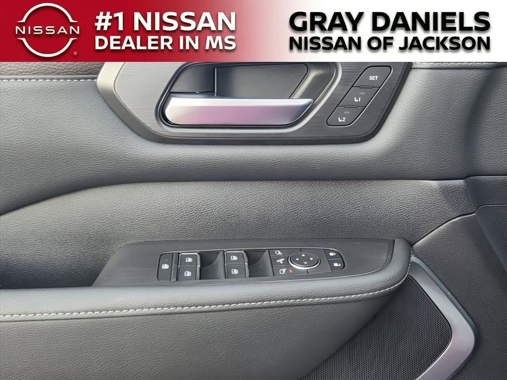 New 2026 Nissan Armada Platinum RWD image 15