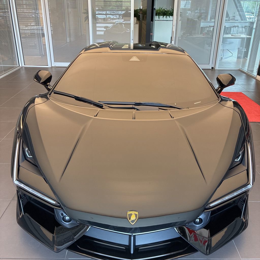 Used 2024 Lamborghini Revuelto AWD/4WD image 2