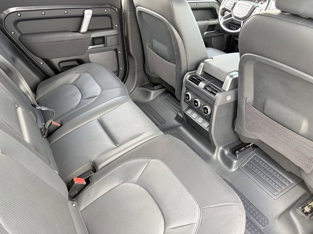 Used 2023 Land Rover Defender 110 X-Dynamic SE AWD/4WD image 24