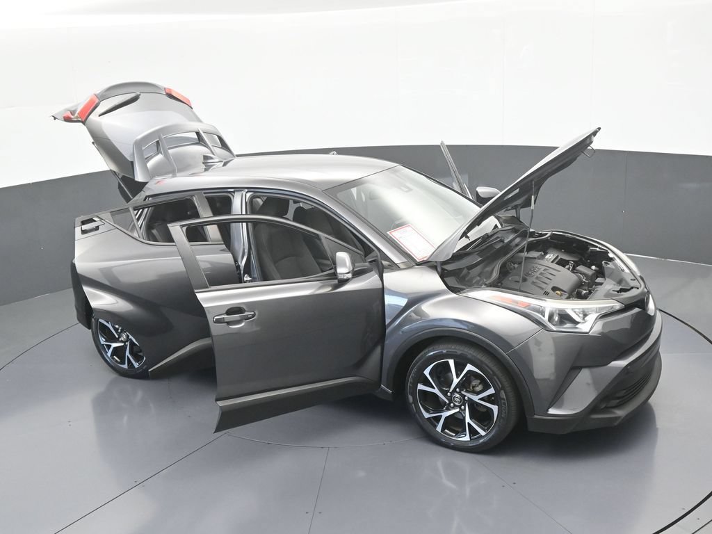 Used 2019 Toyota C-HR XLE FWD image 61