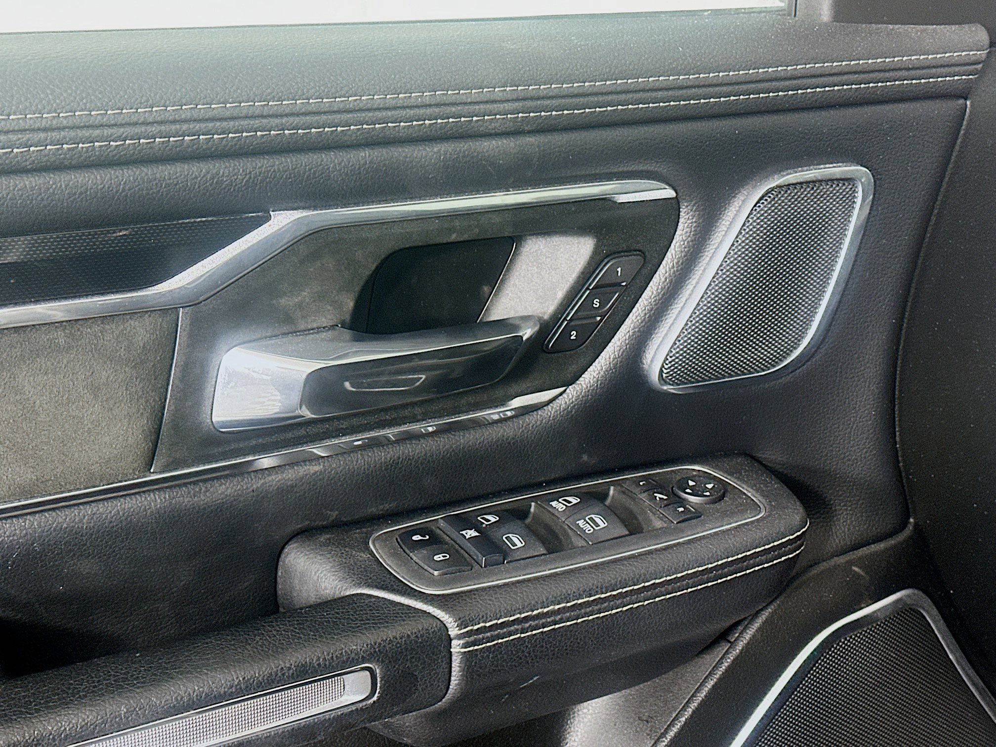 Used 2022 RAM 1500 Laramie image 15