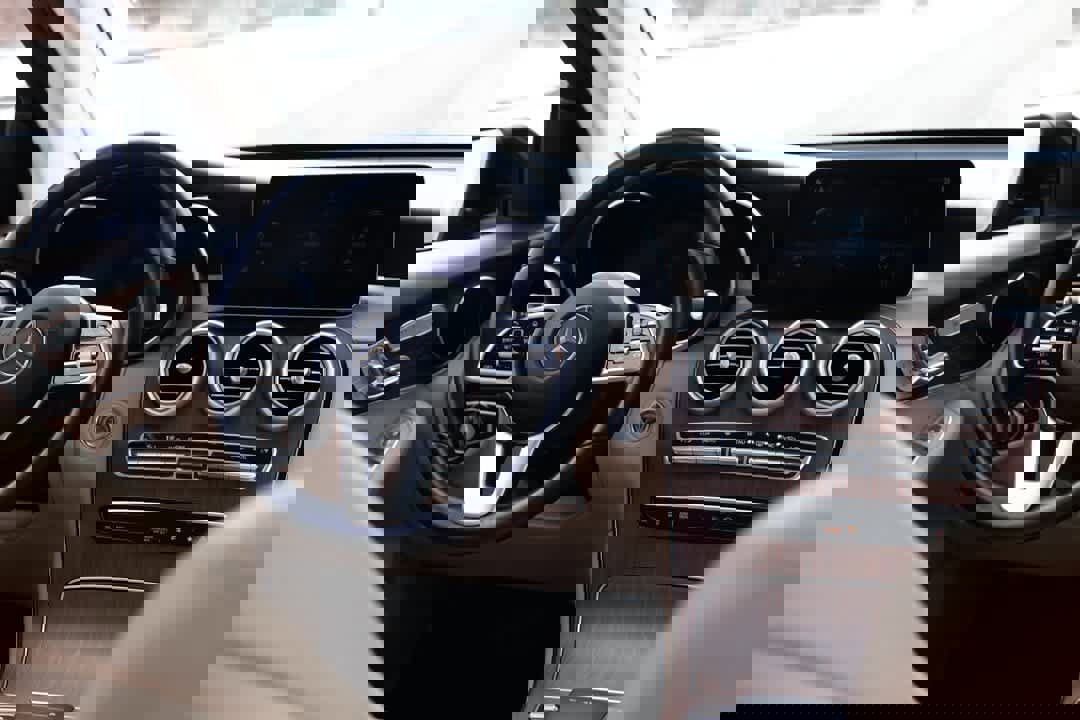 Used 2021 Mercedes-Benz GLC 300 GLC 300 image 21