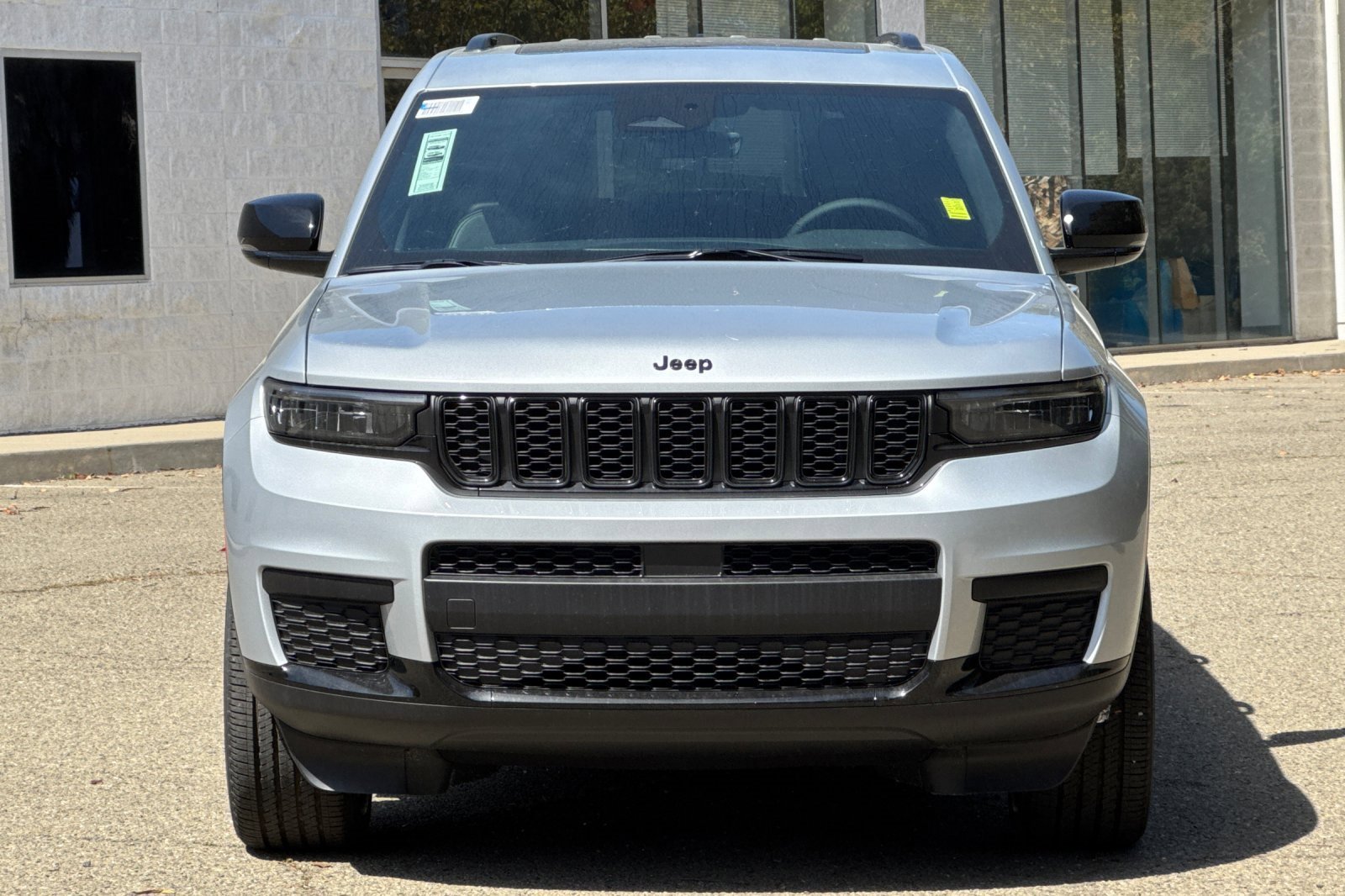 Certified 2025 Jeep Grand Cherokee L Altitude image 8