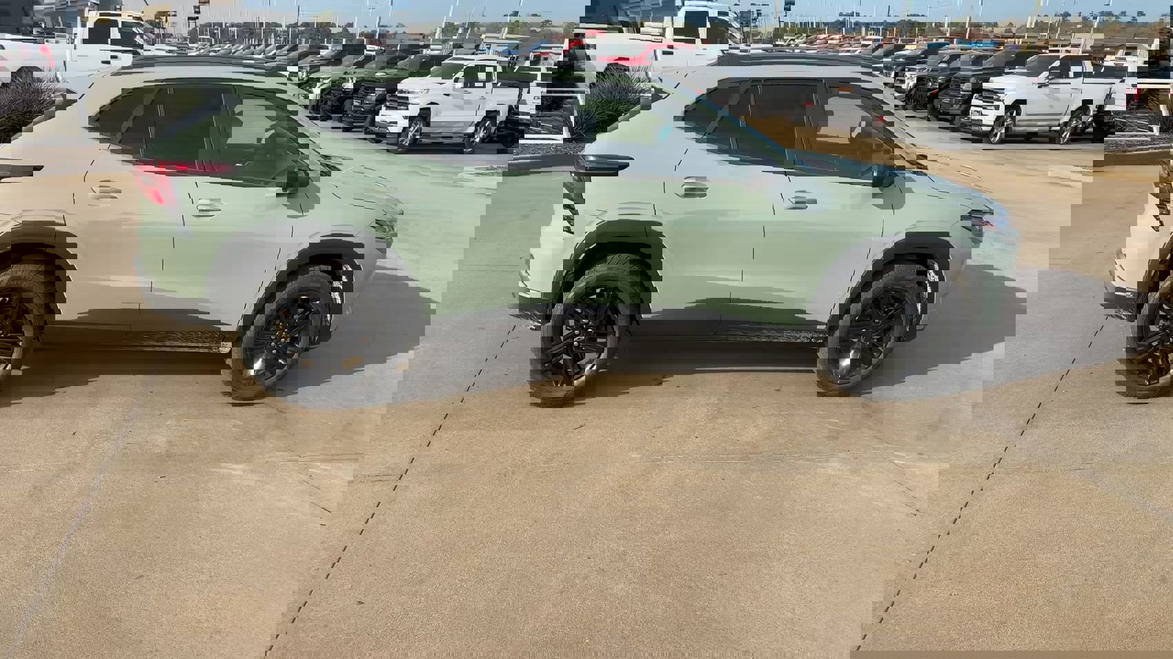 New 2026 Chevrolet Trax ACTIV w/ Driver Confidence Package image 2