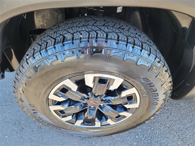 Used 2022 Nissan Frontier PRO-4X w/ Off-Road Protection Package image 17