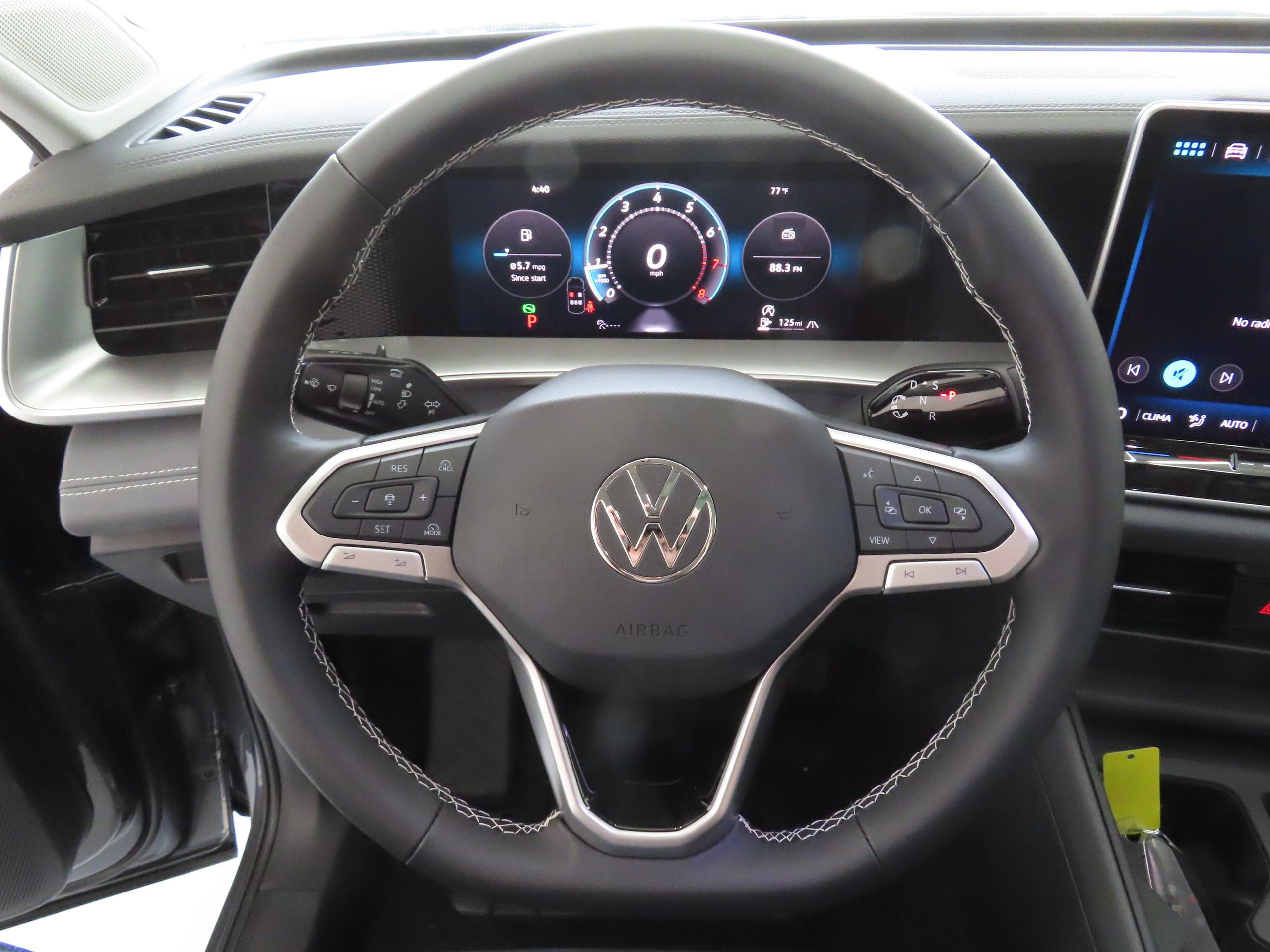 New 2026 Volkswagen Tiguan SE AWD/4WD image 13