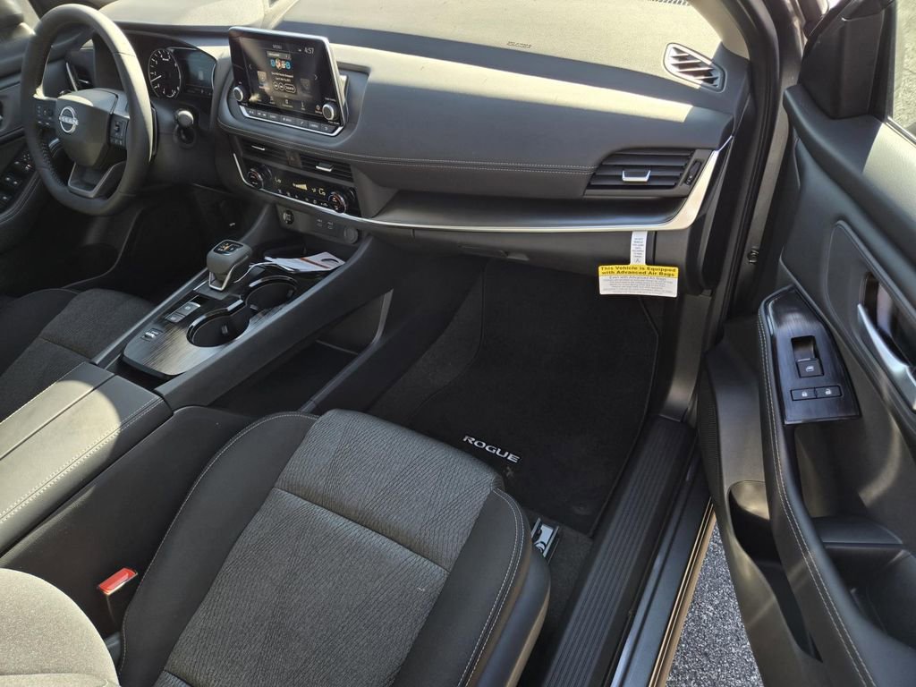 New 2026 Nissan Rogue SV image 7