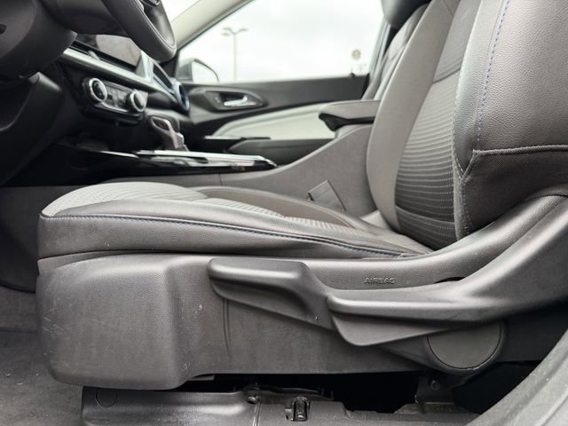 Used 2024 Chevrolet Trax LT image 23