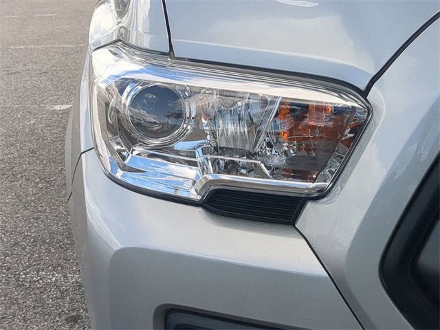 Certified 2022 Toyota Tacoma SR image 10