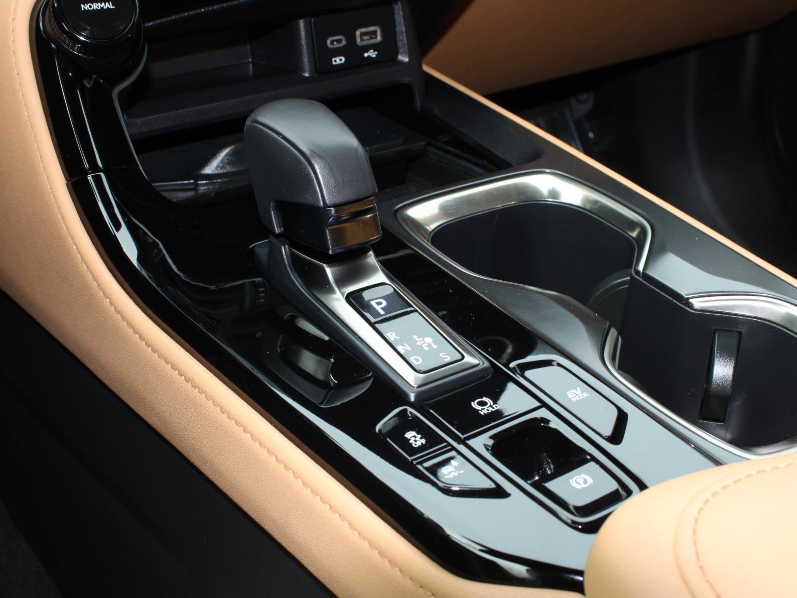 Used 2024 Lexus NX 350h AWD w/ Cold Area Package image 16