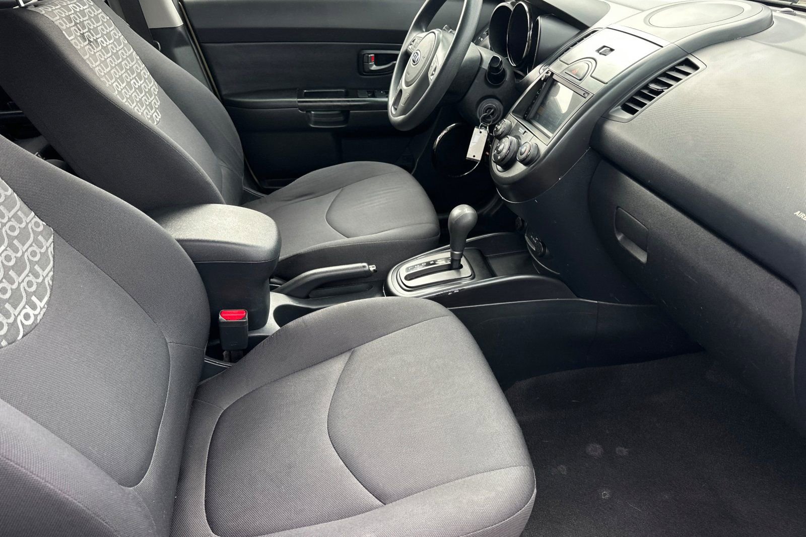 Used 2010 Kia Soul + FWD image 16