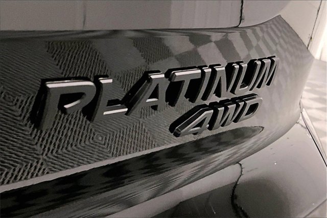 New 2025 Nissan Pathfinder Platinum w/ Lighting Package (N93) image 19