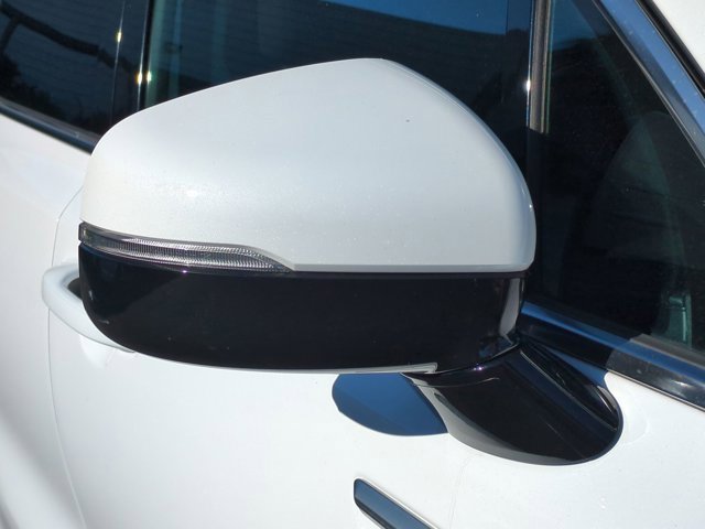 Used 2023 Kia Sorento LX image 12