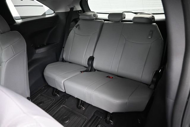 Certified 2026 Toyota Sienna XLE AWD/4WD image 17