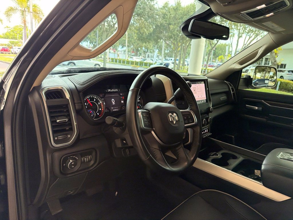 Used 2022 RAM 3500 Laramie AWD/4WD image 7