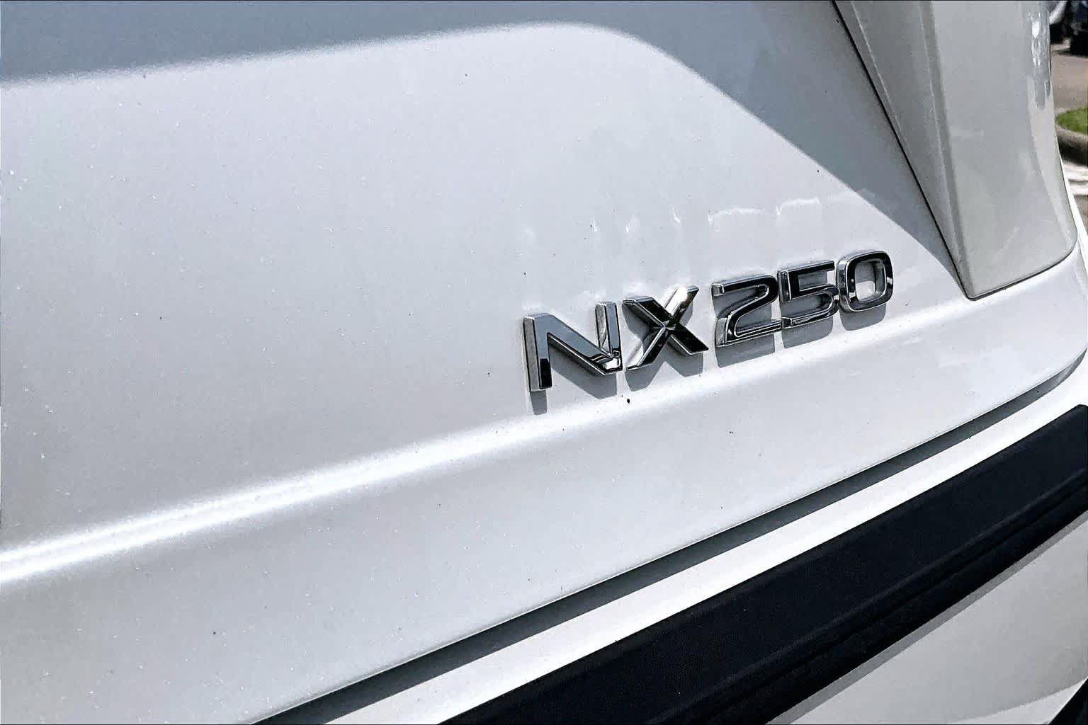 Used 2024 Lexus NX 250 FWD w/ Towing Package (2000 Lbs) image 28