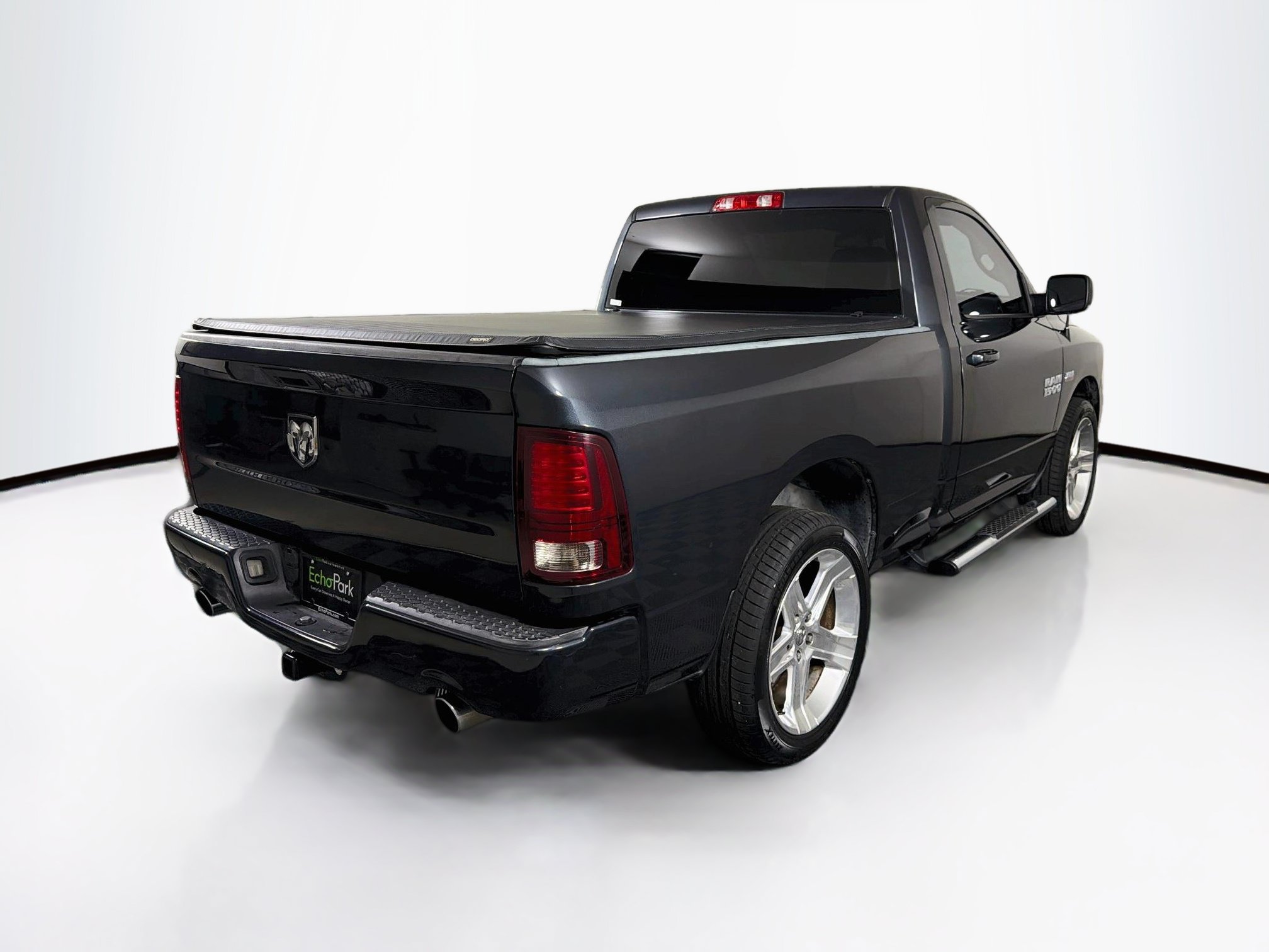 Used 2017 RAM 1500 Sport RWD image 9