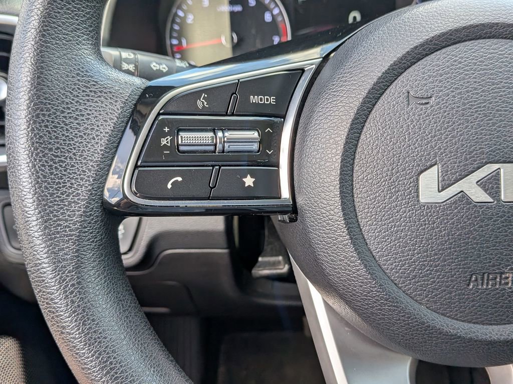 Used 2023 Kia Forte LXS FWD image 19