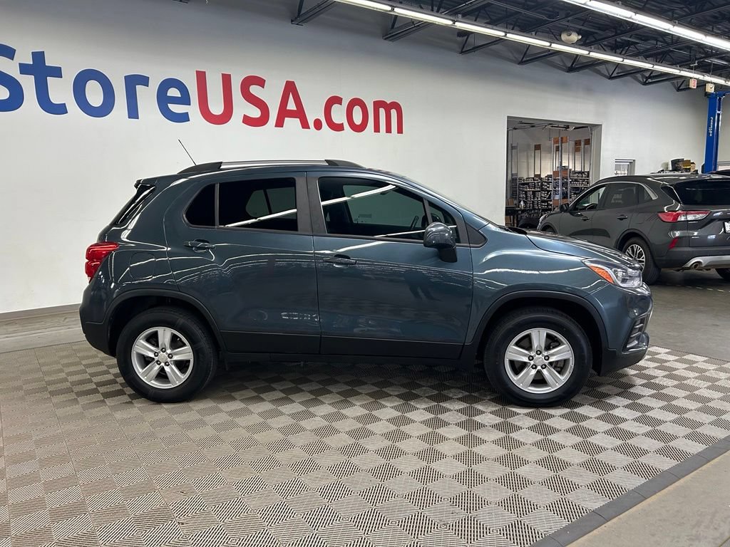 Used 2021 Chevrolet Trax LT AWD/4WD image 11