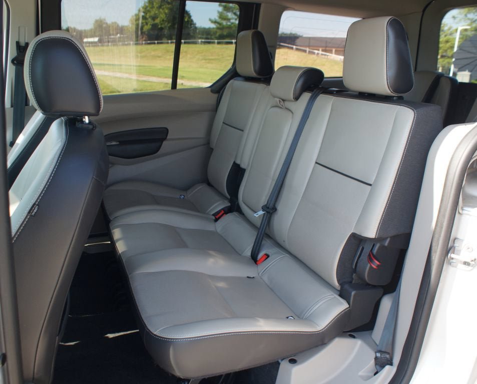 Used 2018 Ford Transit Connect Titanium w/ Titanium Premium Package FWD image 12