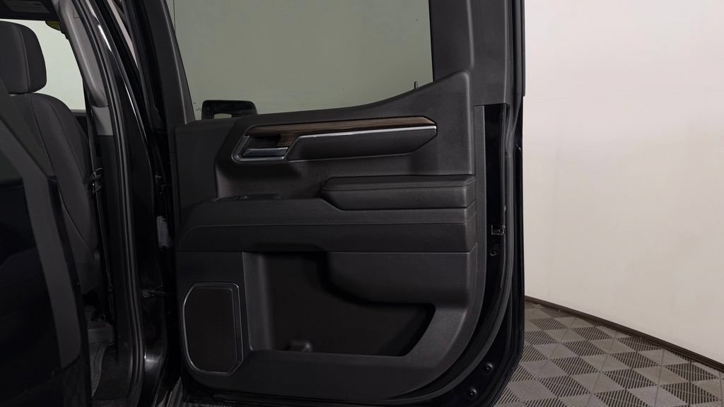 Used 2023 Chevrolet Silverado 1500 RST AWD/4WD image 28