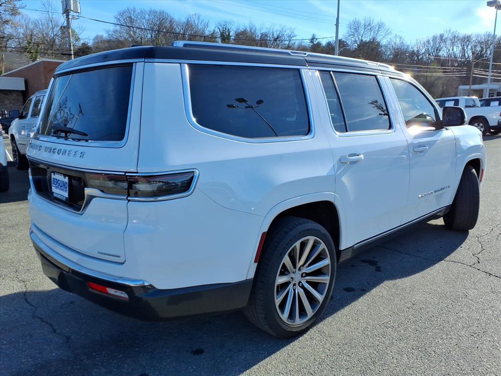Used 2022 Jeep Grand Wagoneer Series II w/ Convenience Group III image 4