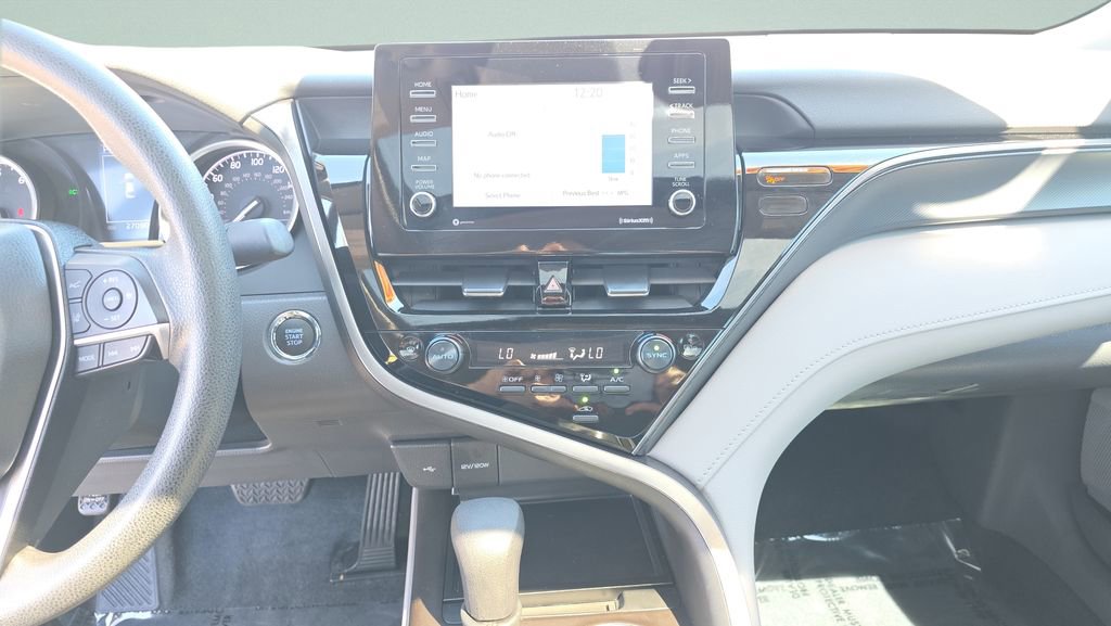 Used 2024 Toyota Camry LE w/ Convenience Package image 30