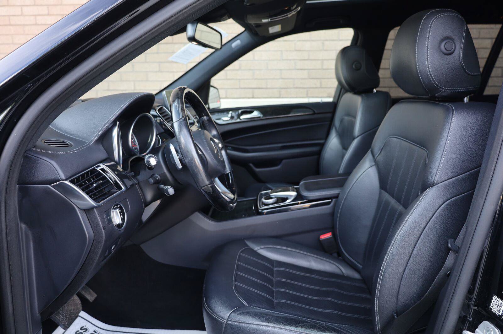 Used 2017 Mercedes-Benz GLS 450 4MATIC image 17